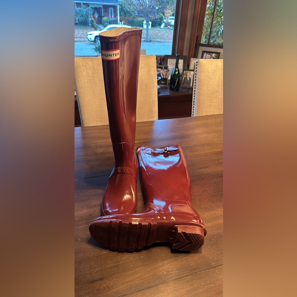 Women’s Hunter Wellies Tall Boots size 8